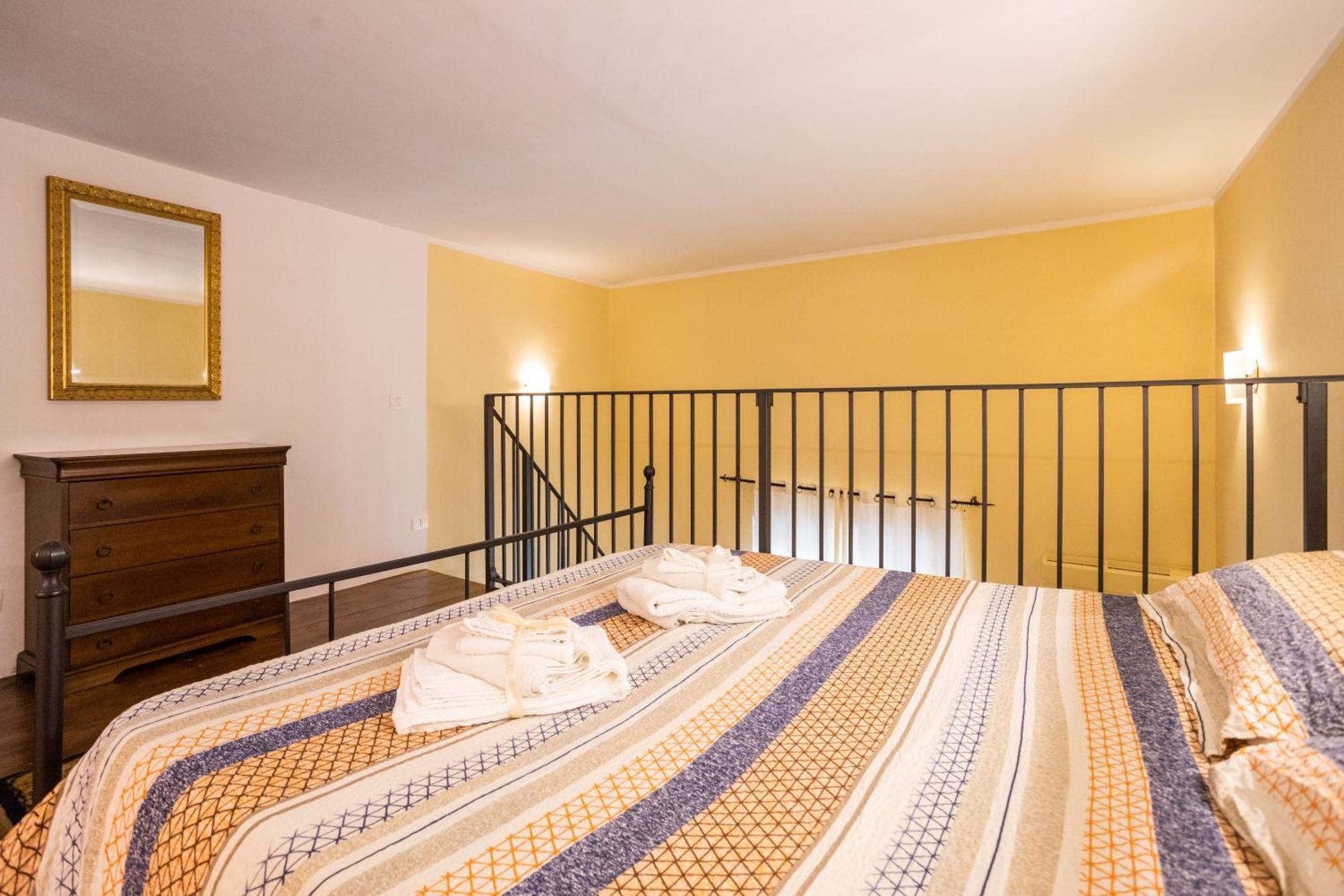 Hola House Alla Kalsa Palermo Bagian luar foto