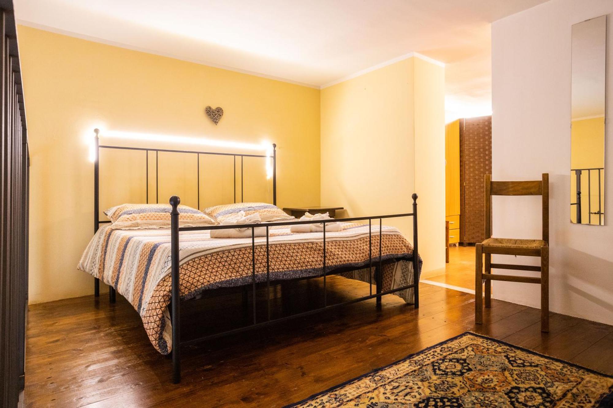 Hola House Alla Kalsa Palermo Bagian luar foto